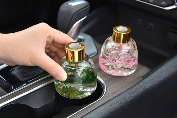 nước hoa cho ô tô